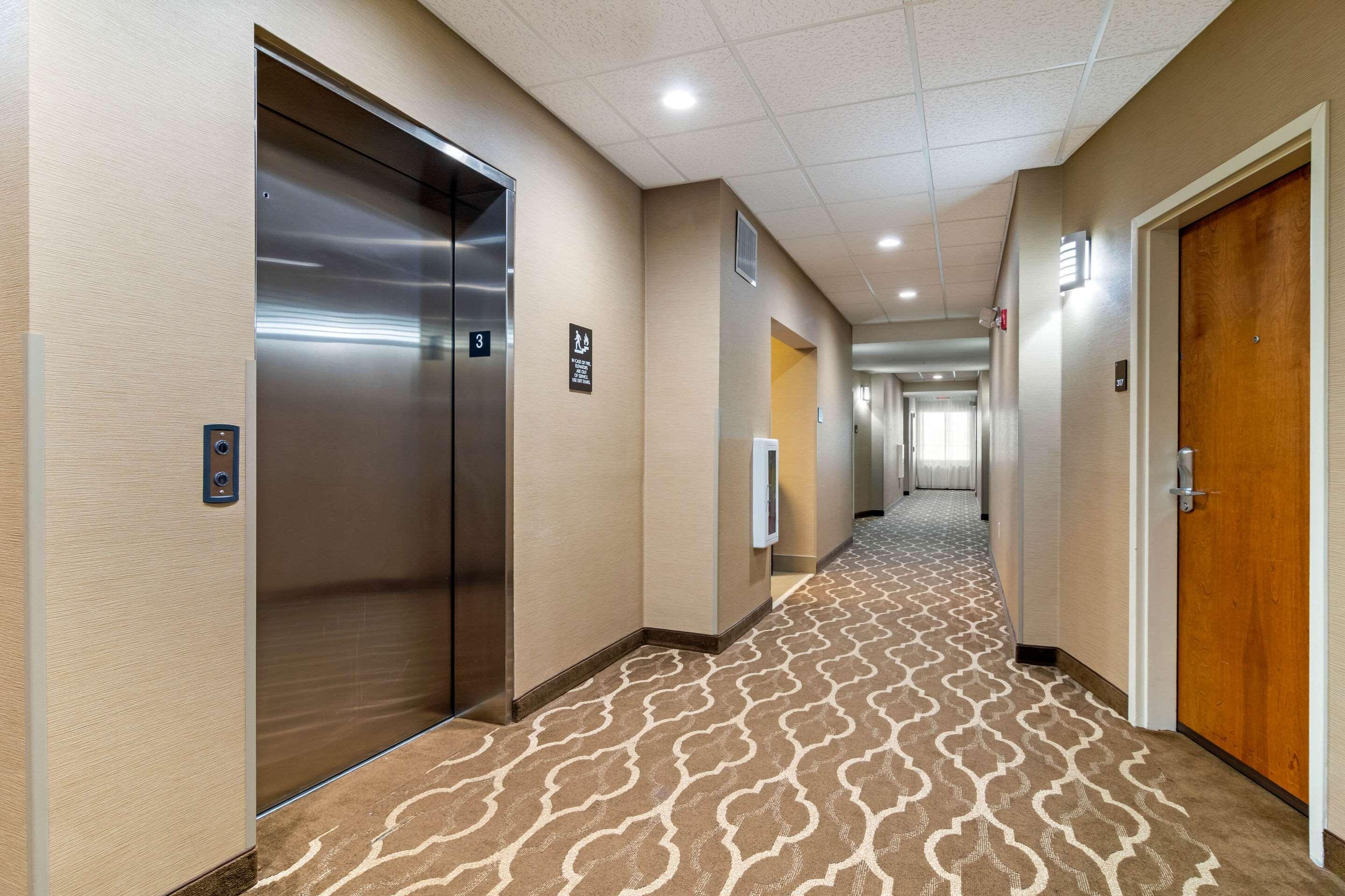 Comfort Suites Byron Warner Robins Exterior photo