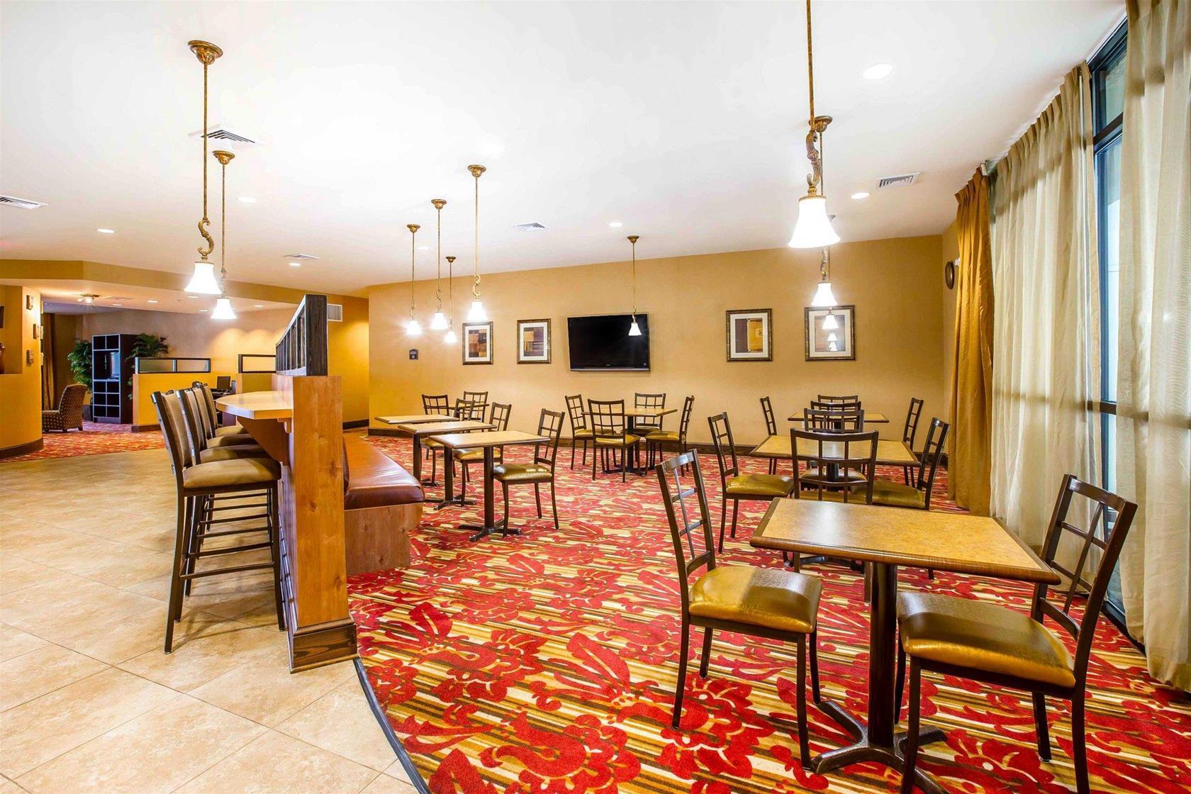 Comfort Suites Byron Warner Robins Exterior photo